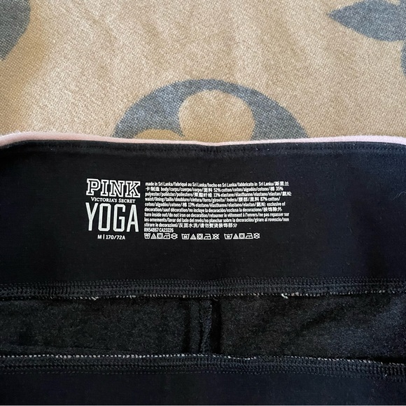 PINK Victoria's Secret Black and Pink Leggings with Sleek Design - Picture 4 of 4